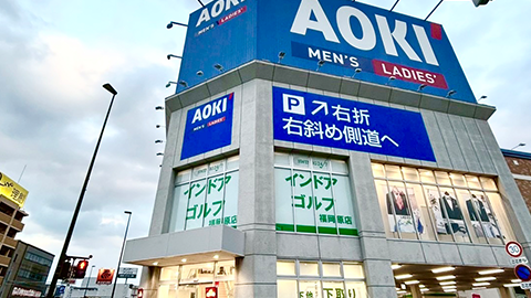 室内ゴルフ練習場SWING24/7福岡原店の外観